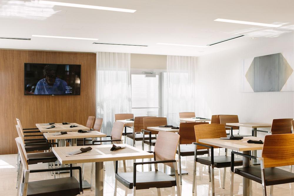Ac Hotel Kansas City Plaza Zewnętrze zdjęcie